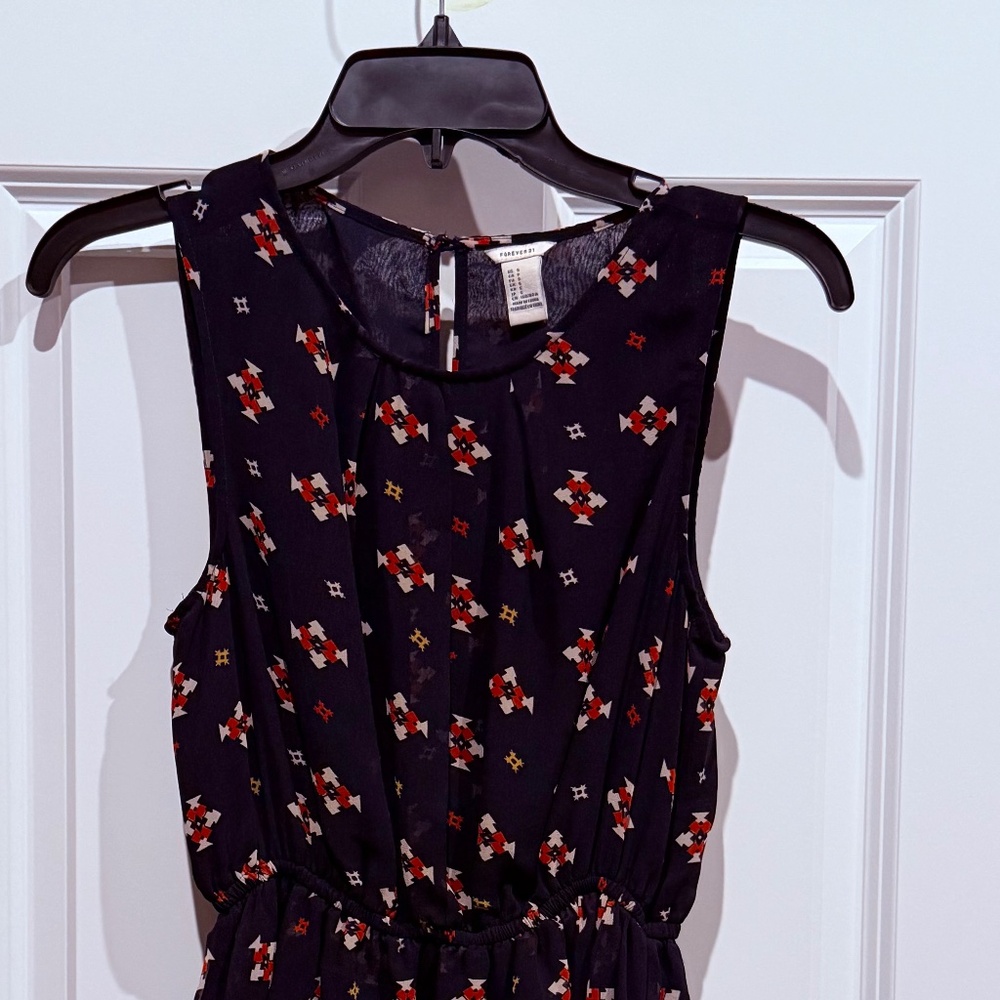 🌸 Forever 21 Navy Printed Sleeveless Peplum Dress – Size Small